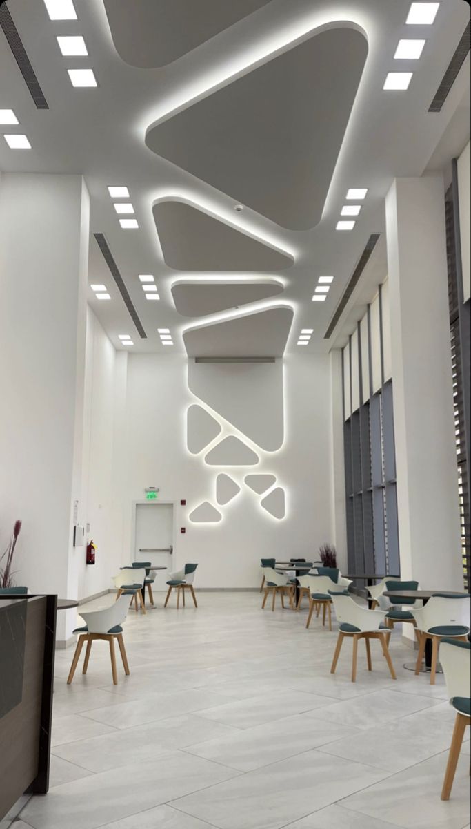 Showroom False Ceiling Design: A Guide to Choosing